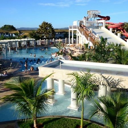 Lacqua Di Roma Com Piscina De Ondas Caldas Novas Exterior foto